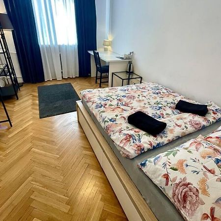 Fantastic Waw - Kp69 Room D Варшава Екстериор снимка